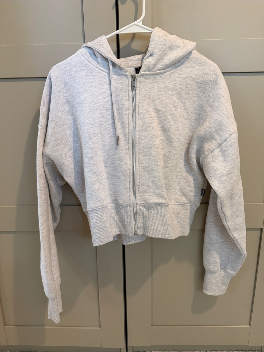 NWOT Cotton On Body Cropped Zip Up